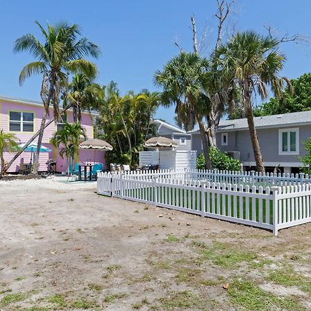 Charming Suite With Balcony And Bikes At Historic Sandpiper Inn Sanibel Eksteriør bilde