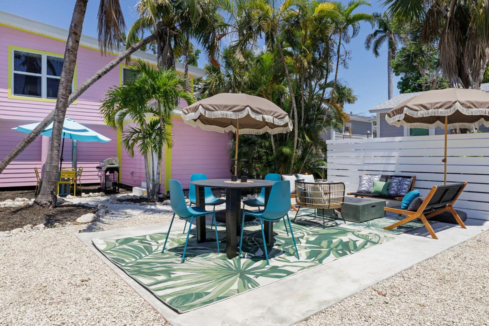 Charming Suite With Balcony And Bikes At Historic Sandpiper Inn Sanibel Eksteriør bilde